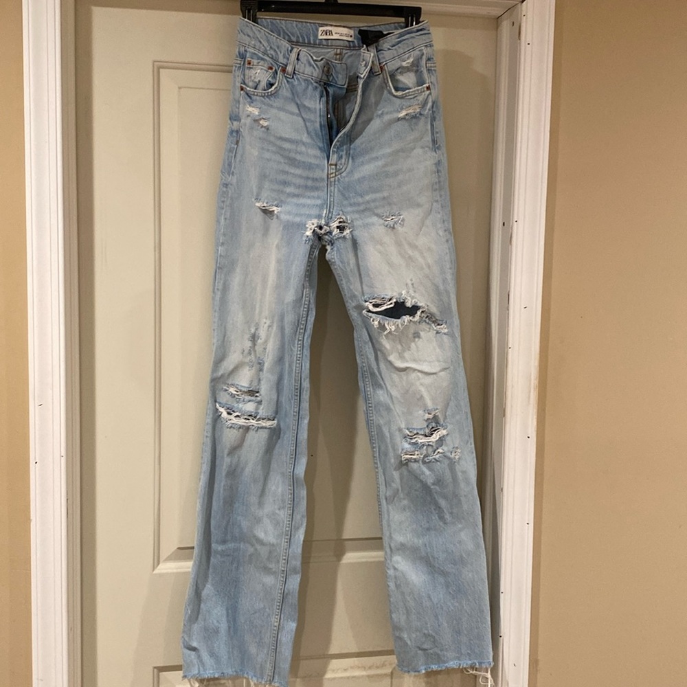 Zara ripped jeans Size 2